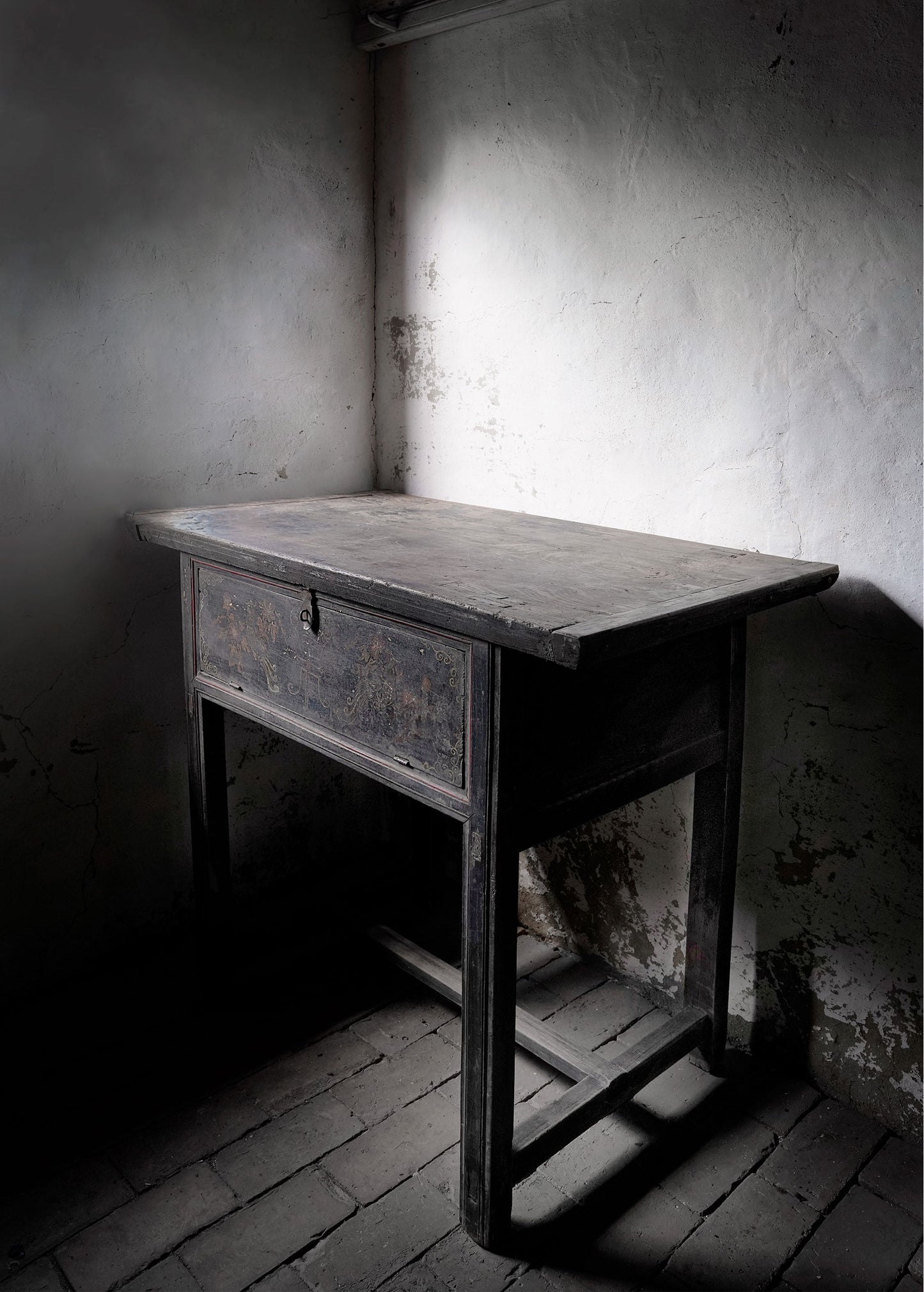 ANTIQUE ASIAN CONSOLE TABLE