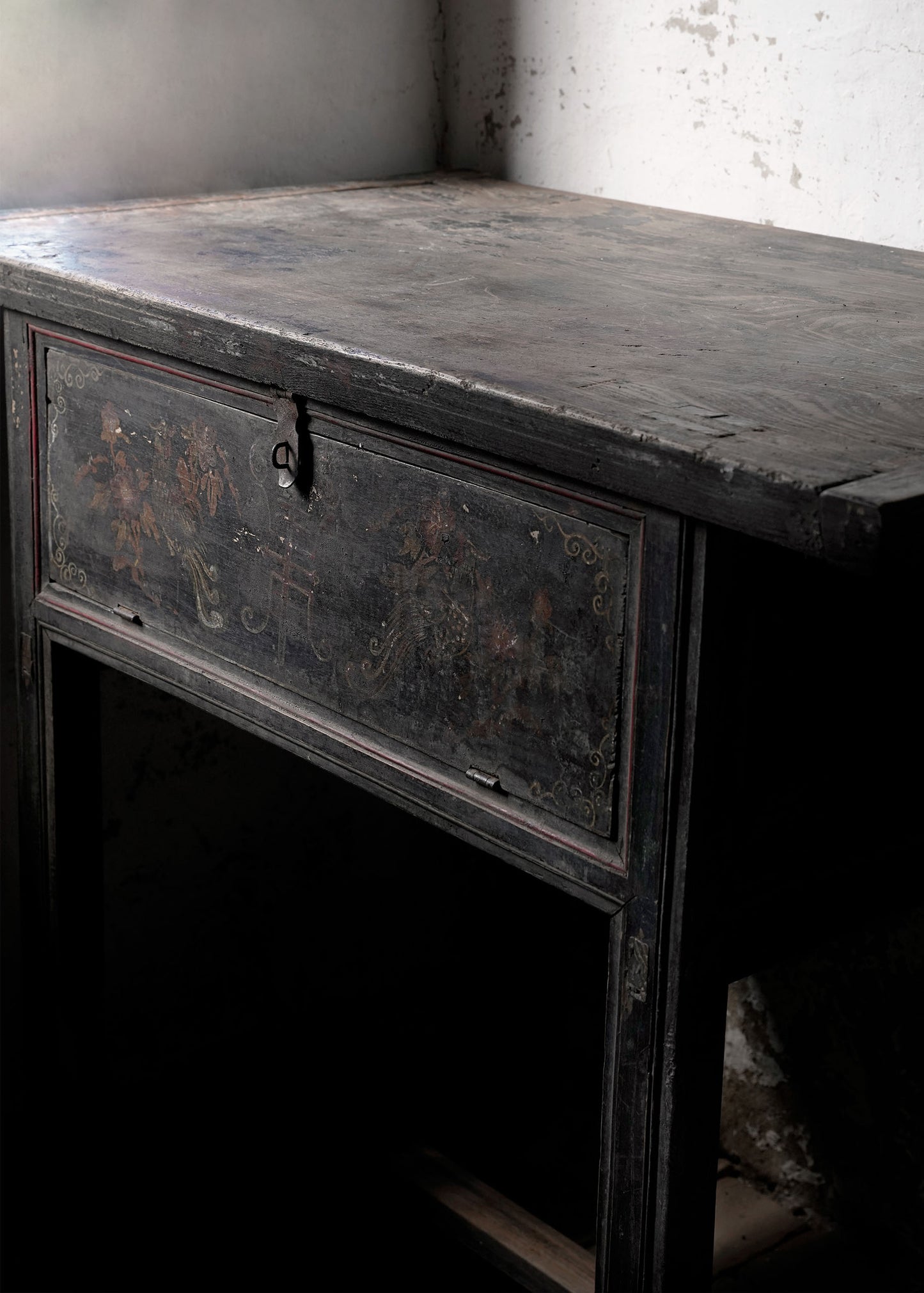 ANTIQUE ASIAN CONSOLE TABLE