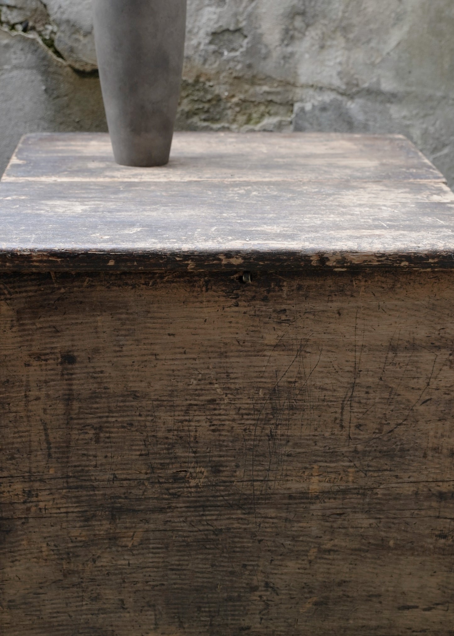 Antiker Asiatischer Koffer Nr. 17