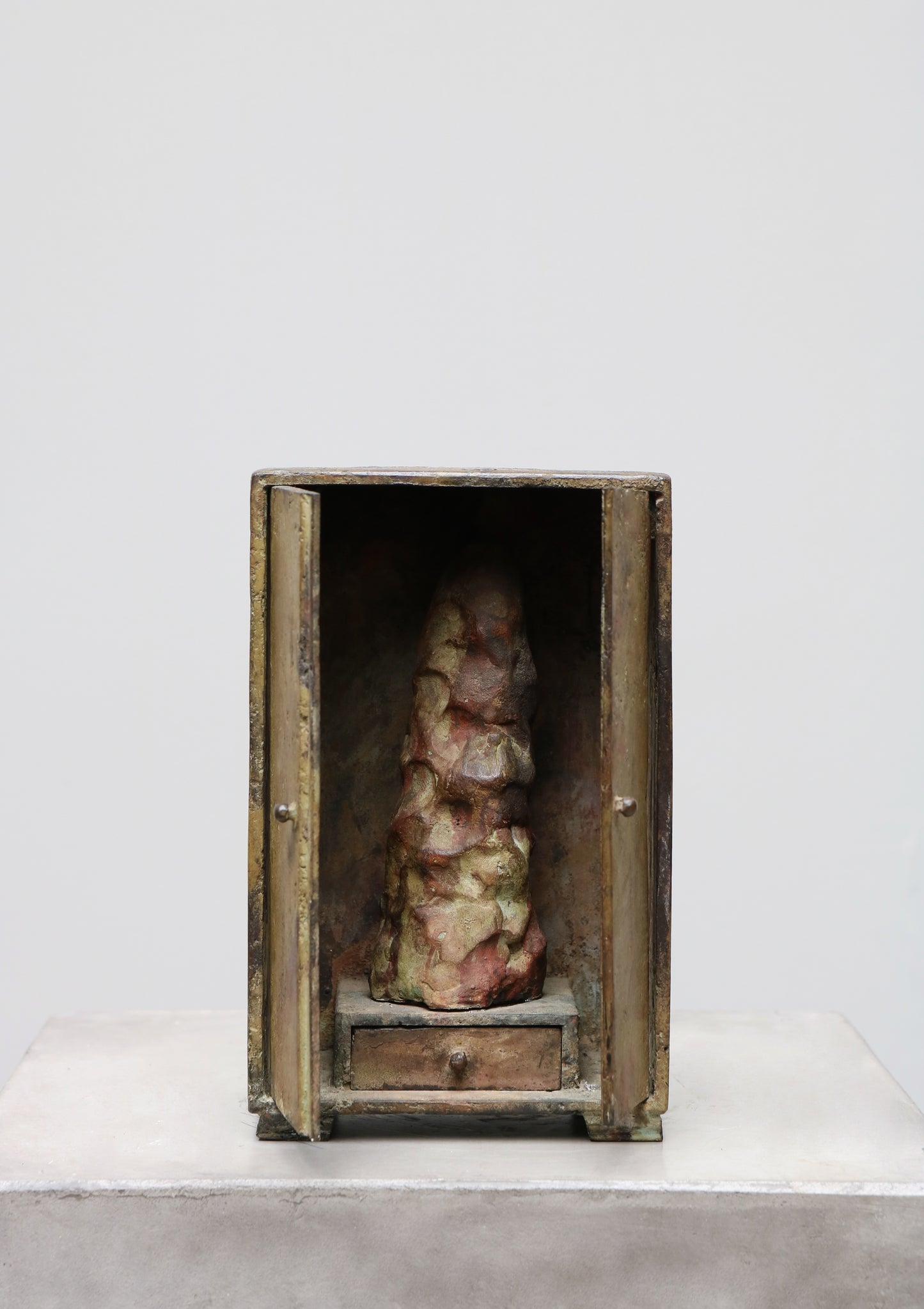 SCULPTURE BY BJØRN T HANSEN