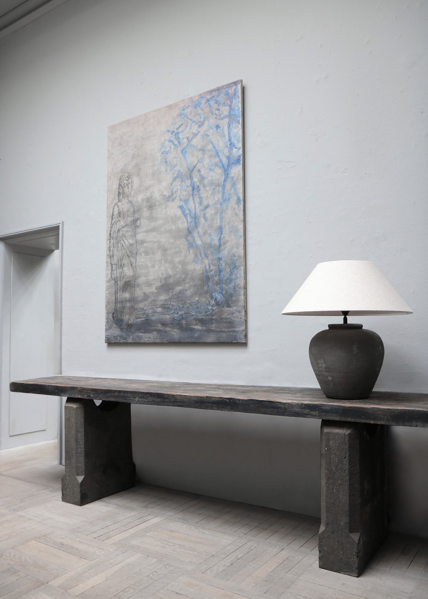 CONSOLE TABLE W. STONE LEGS