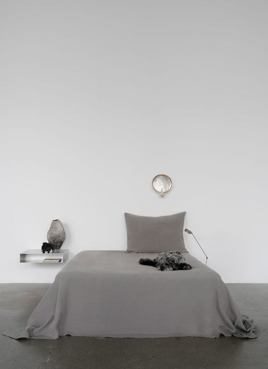 Linen Bedspread - Fumo