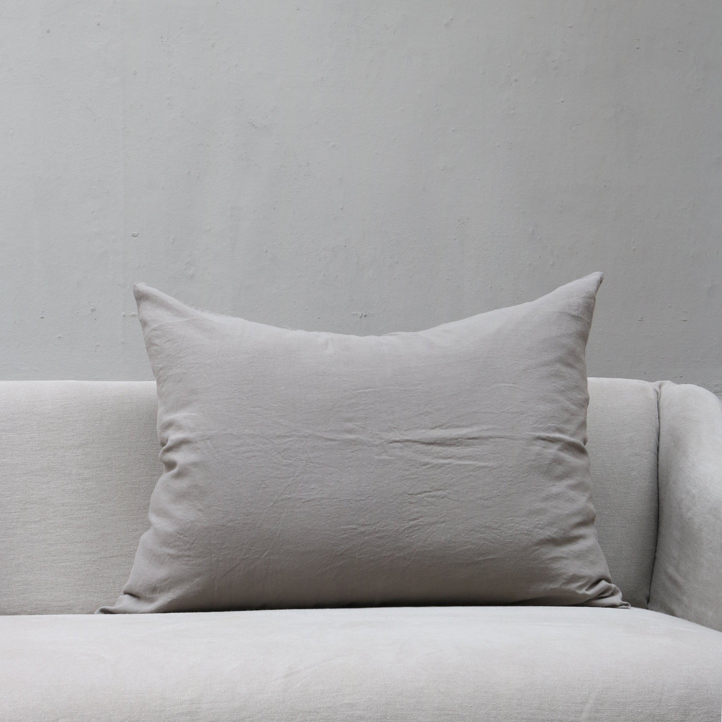 LINEN CUSHION COVER LARGE - FUMO