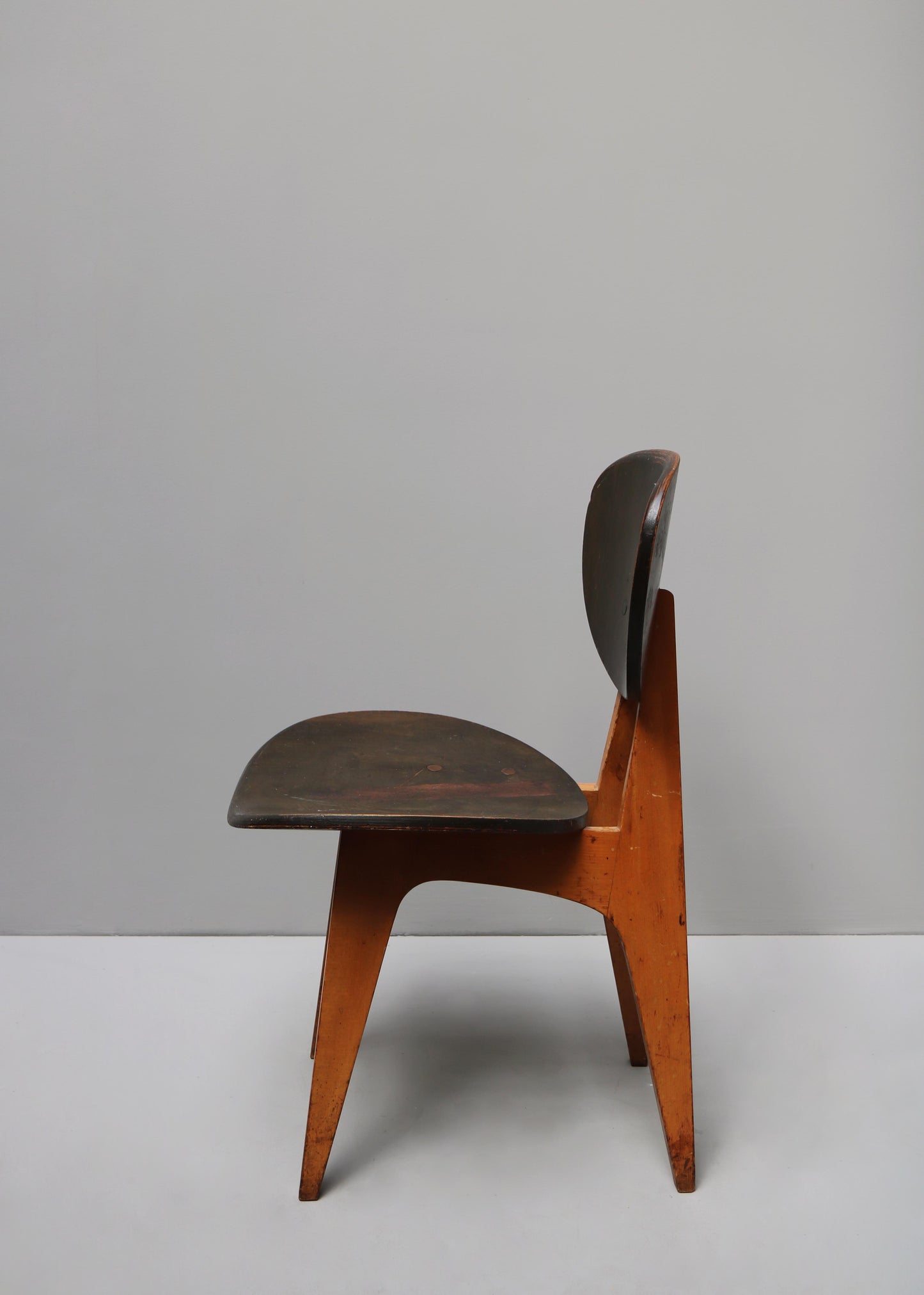 "CHAIR" BY JUNZO SAKAKURA #1