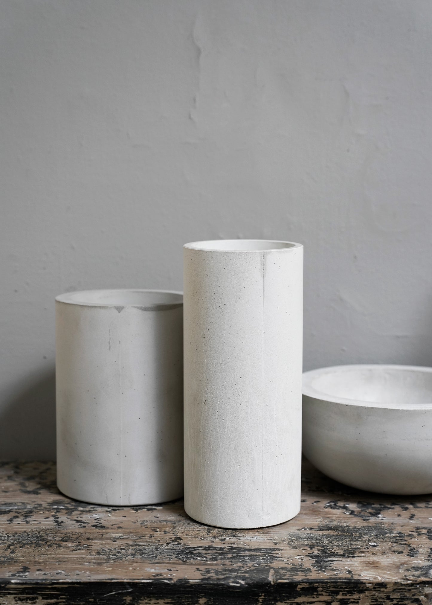 „Zylindrische Betonvase“ von Michaël Verheyden