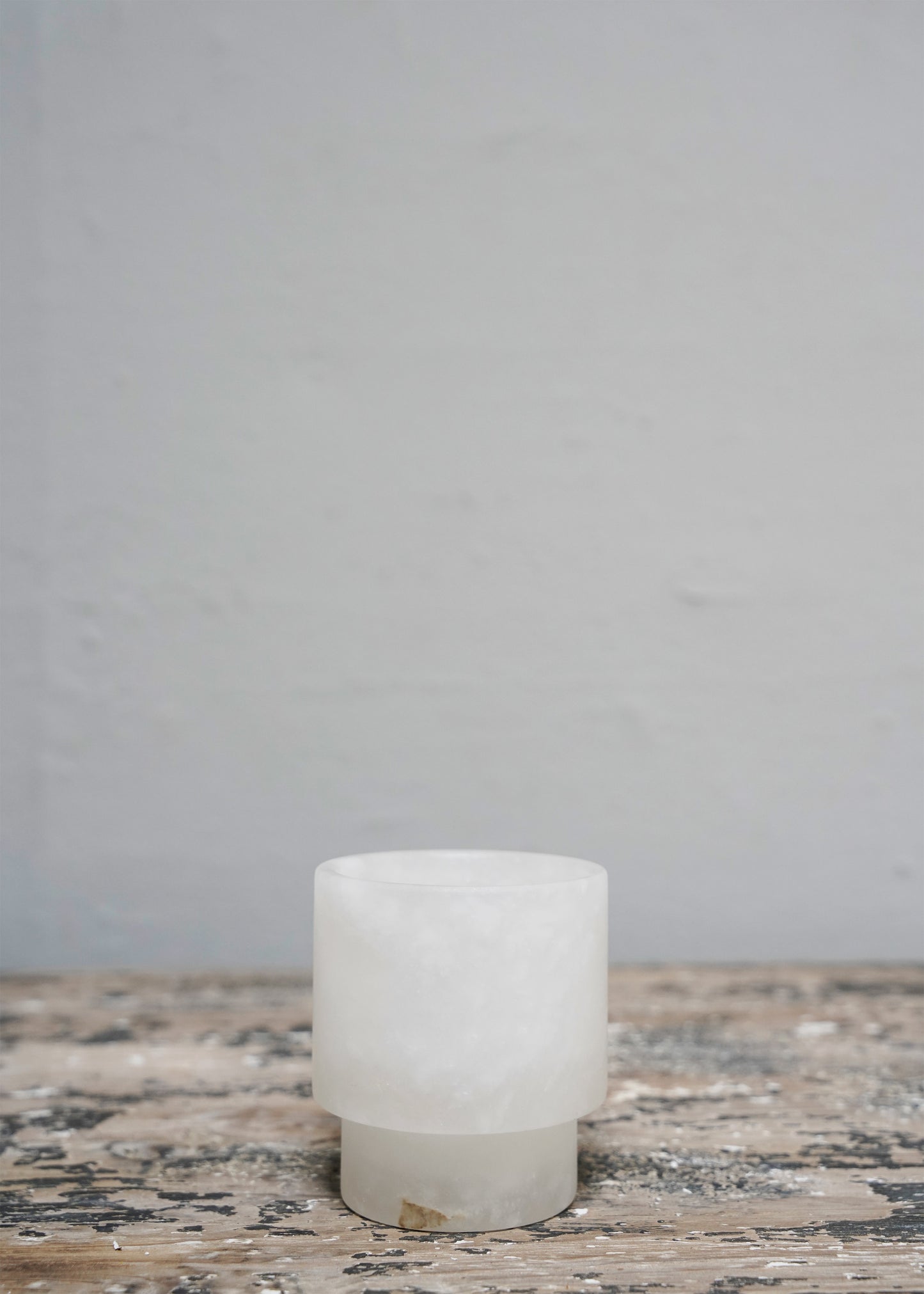 „Teelicht Small aus weißem Alabaster“ von Michaël Verheyden