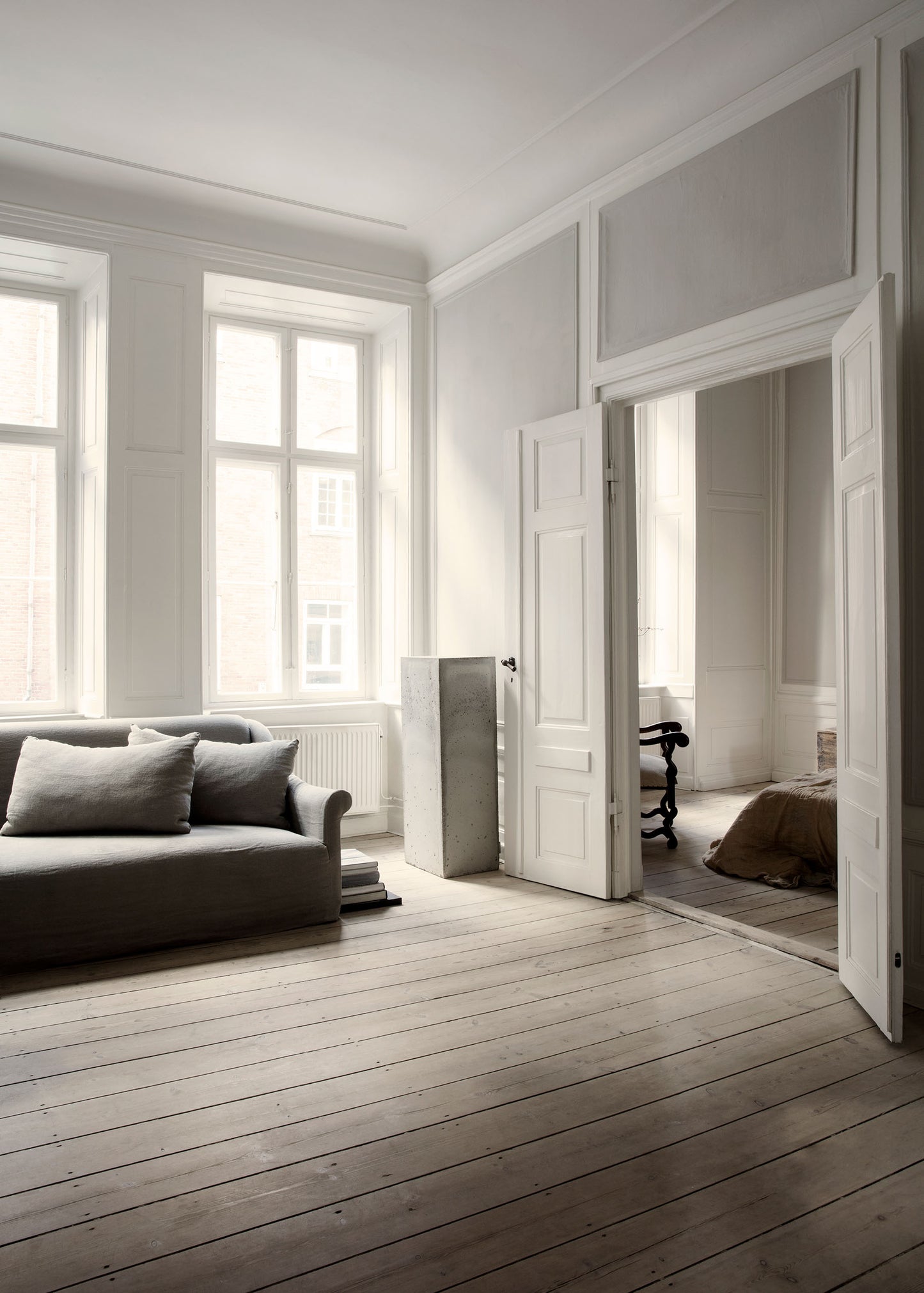 "NEUES SOFA" VON OLIVER GUSTAV
