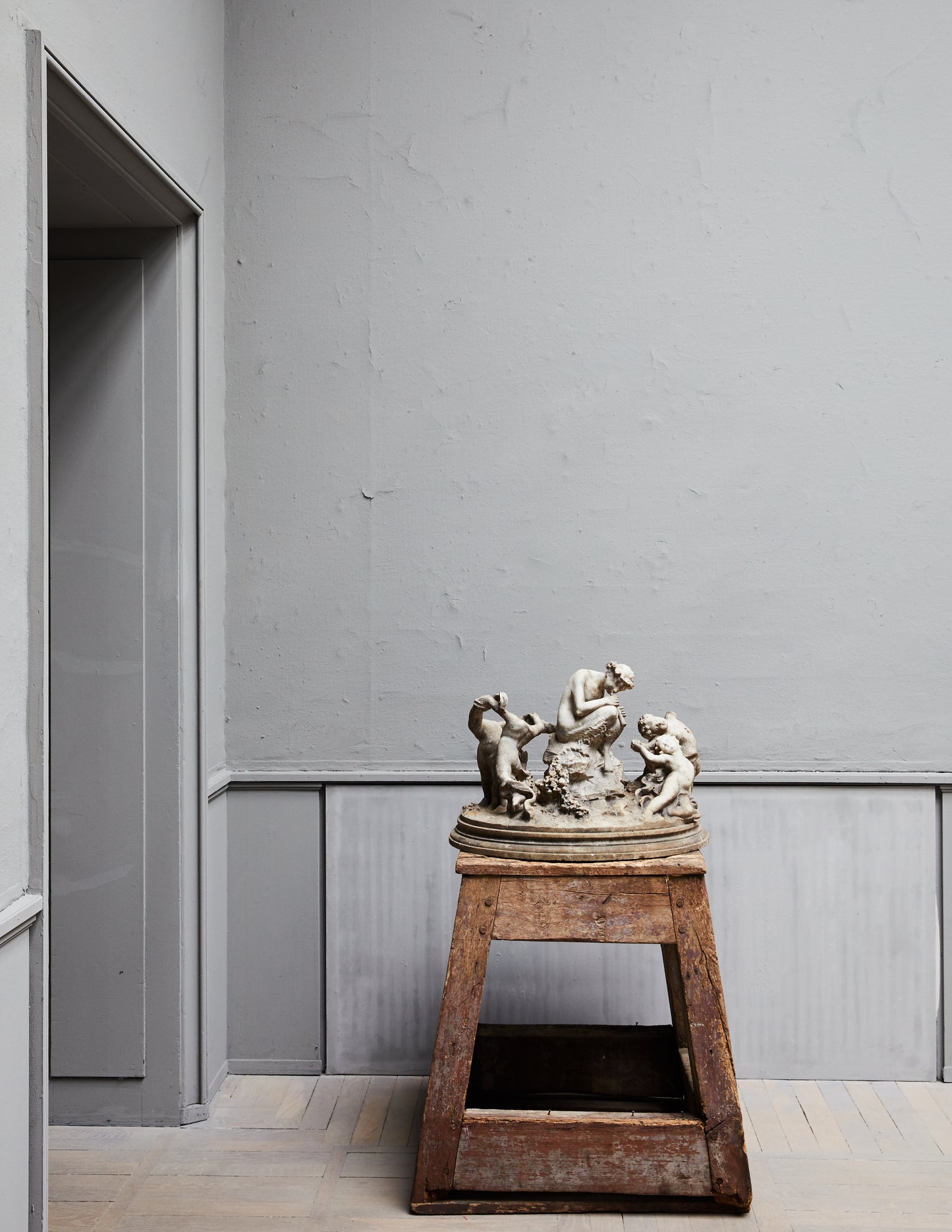 ANTIQUE ITALIAN MARBLE SCULPTURE