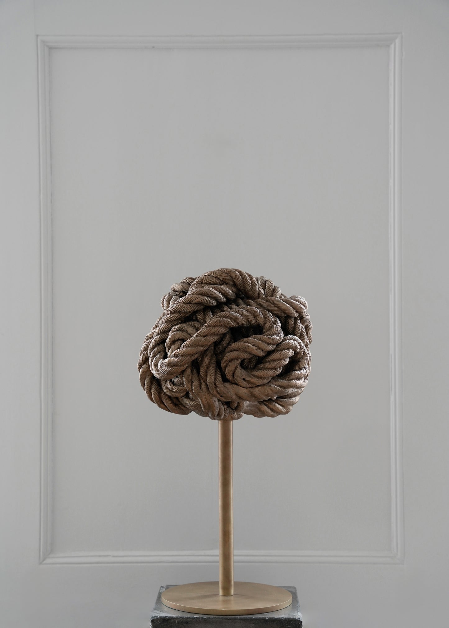 "Brain, V2" von Michael Sailstorfer