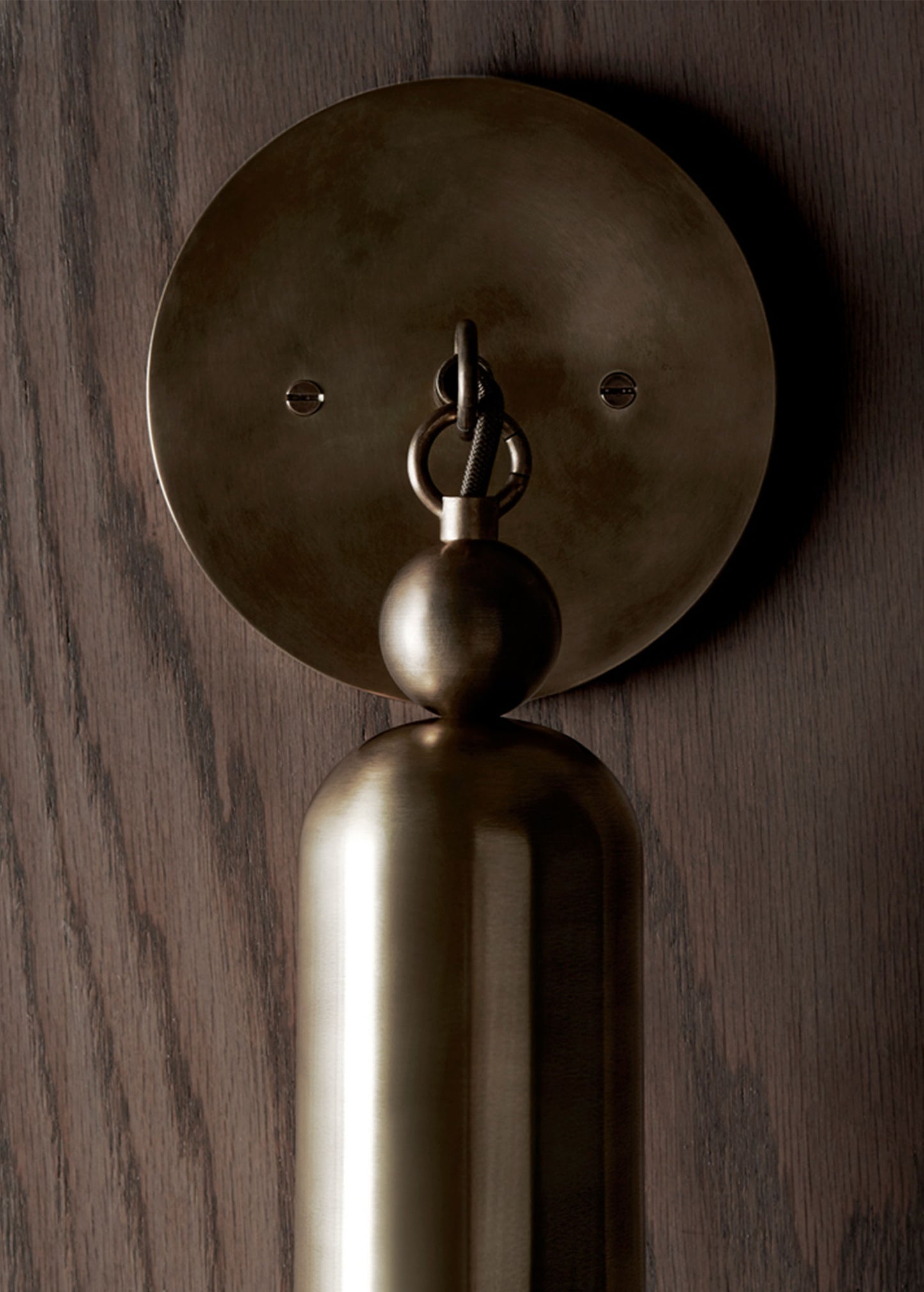 "TASSEL 1 SCONCE" VON APPARATUS