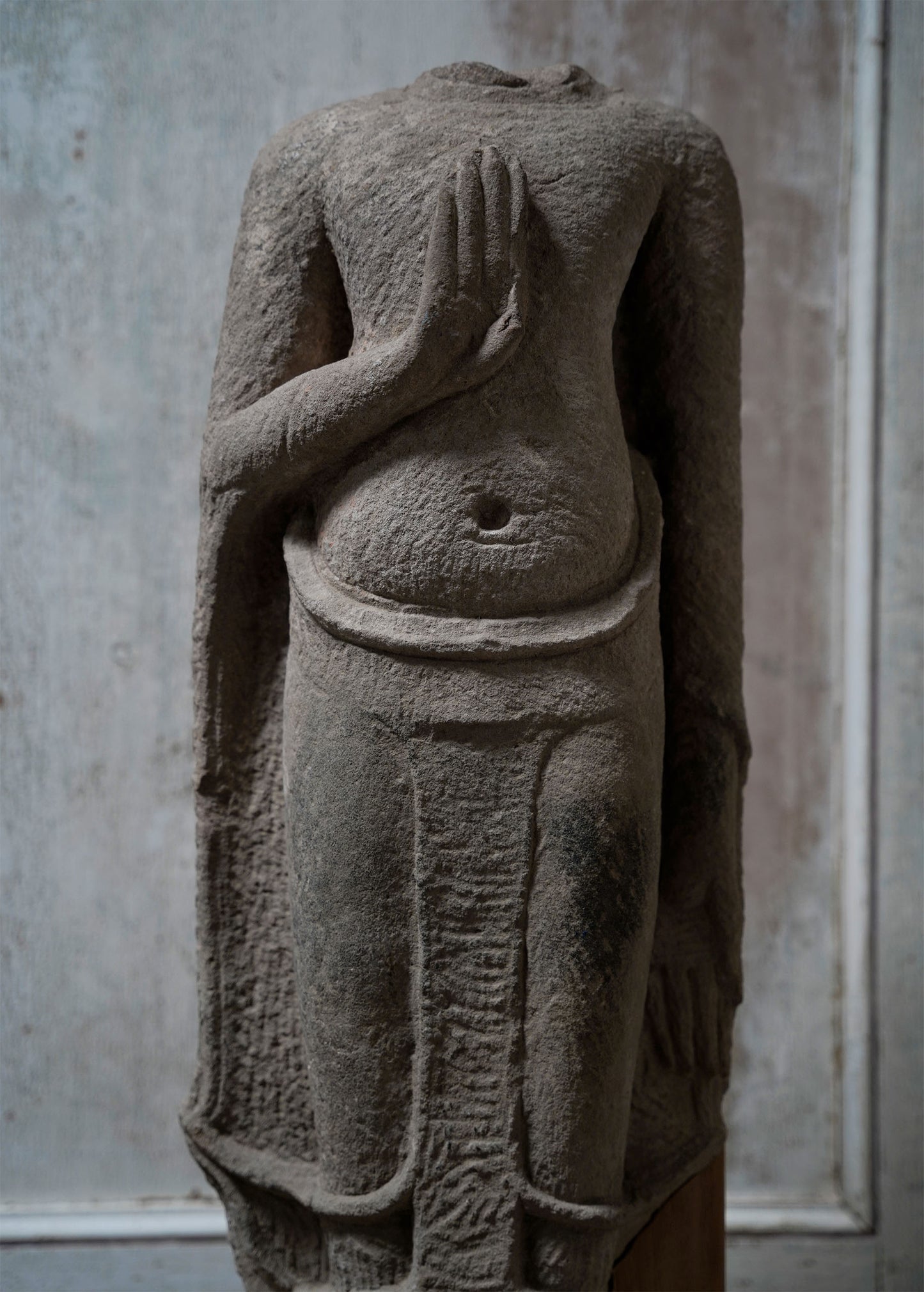 14TH CENTURY BUDDHA SCULPTURE