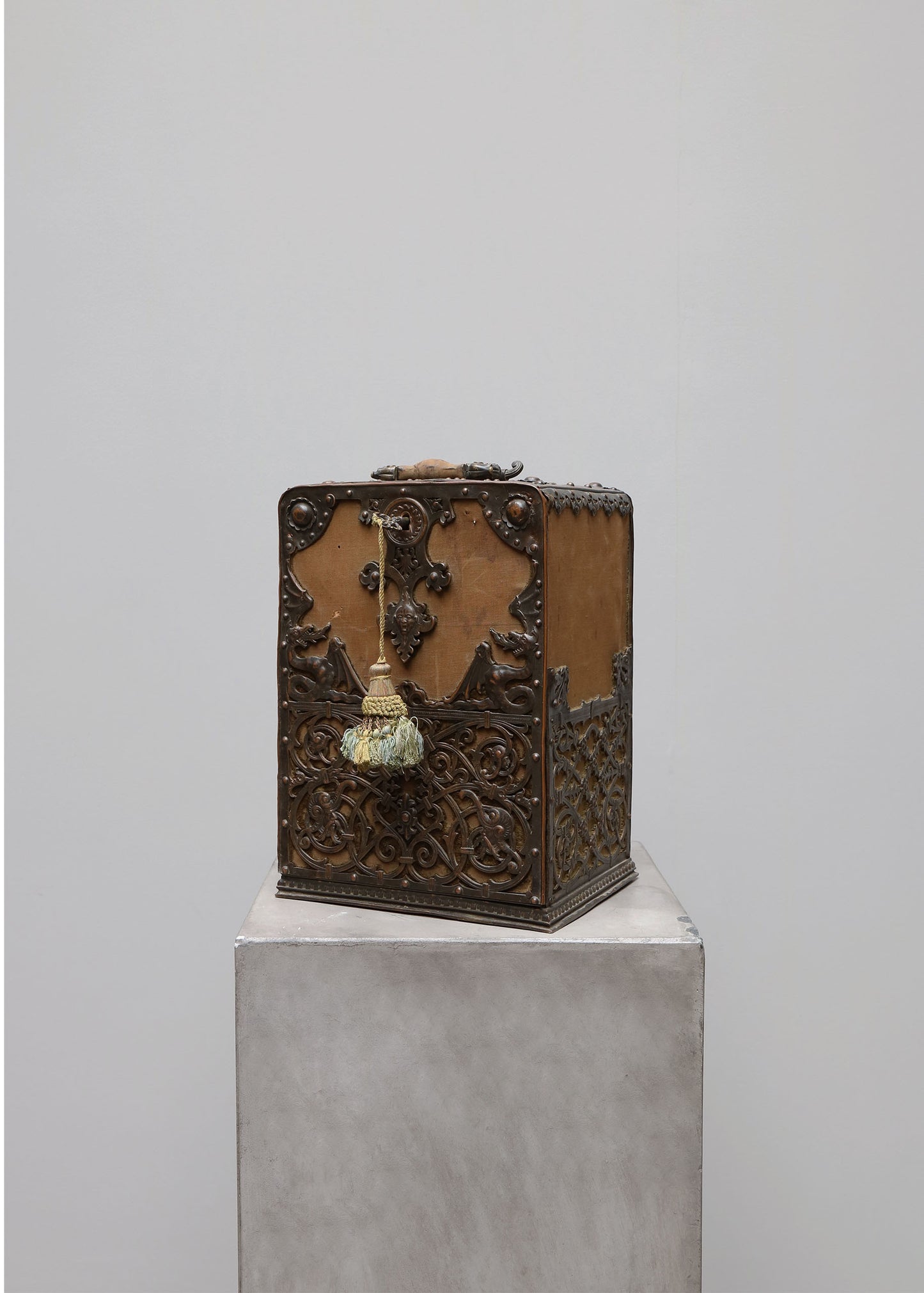 MOROCCAN WEDDING CABINET