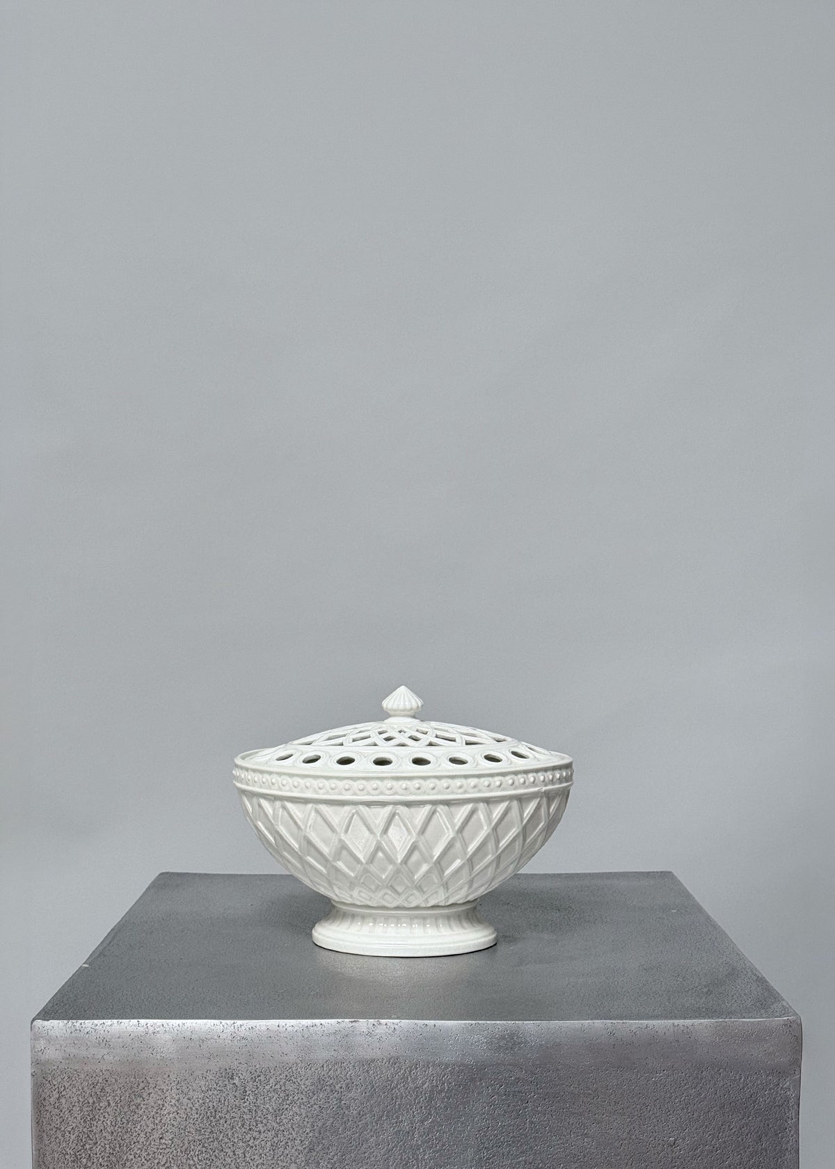 Old White Ceramic Bowl w. Pierced Lid