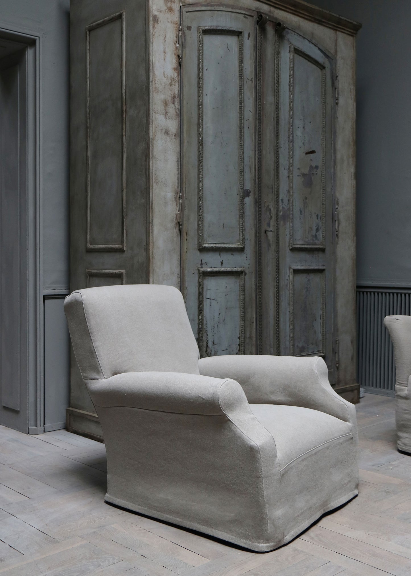 "QUEEN ARMCHAIR" BY OLIVER GUSTAV