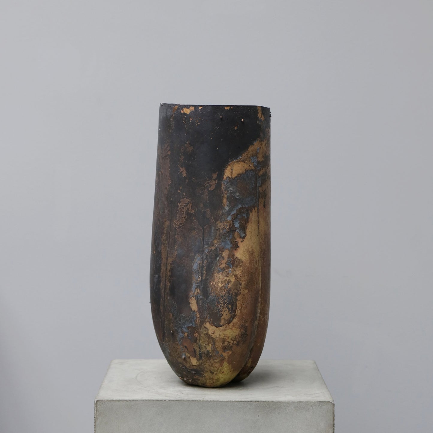 Large sculptural vessel by german designer Peter Bauhuis exclusive interior at Studio Oliver Gustav