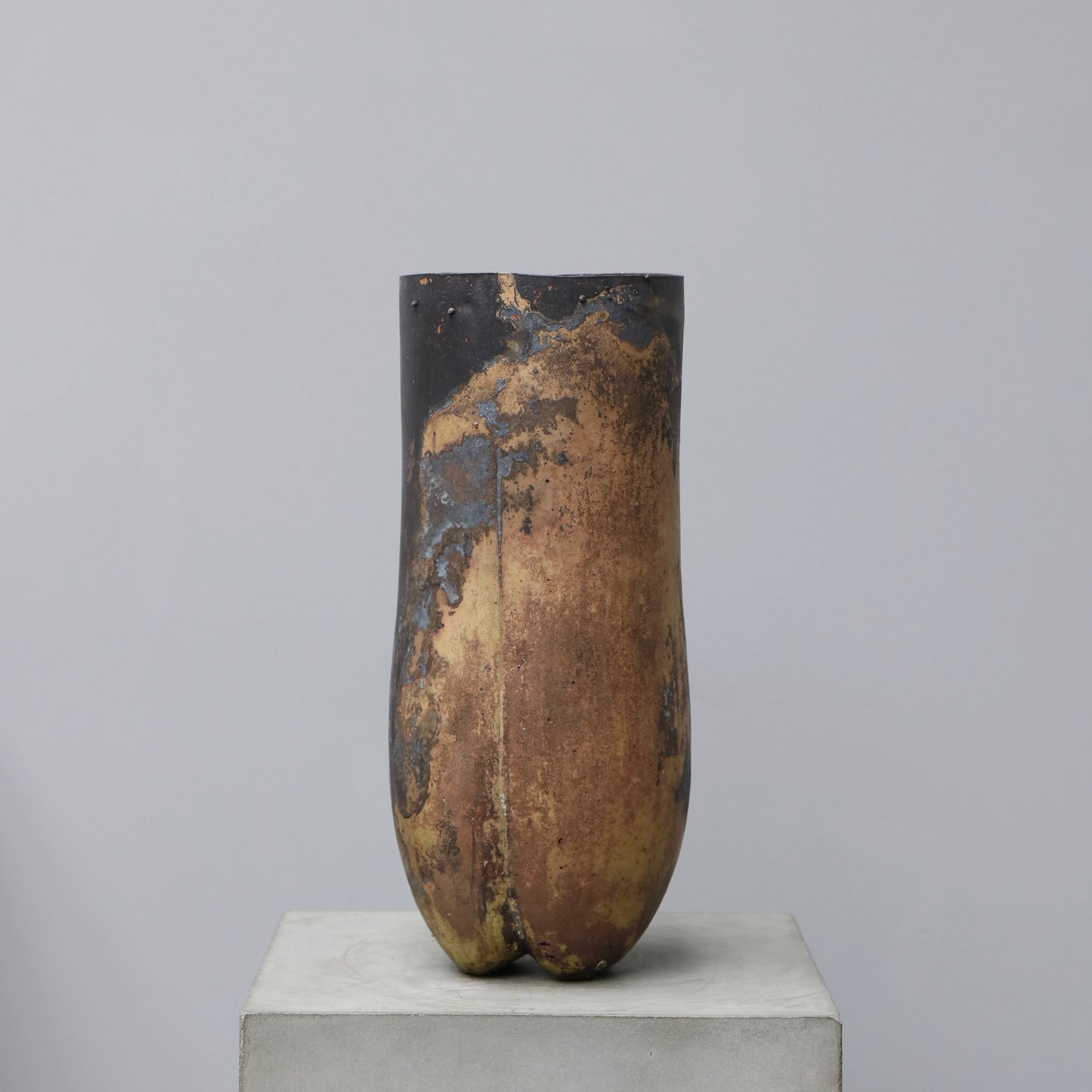 Large sculptural vessel by german designer Peter Bauhuis exclusive interior at Studio Oliver Gustav