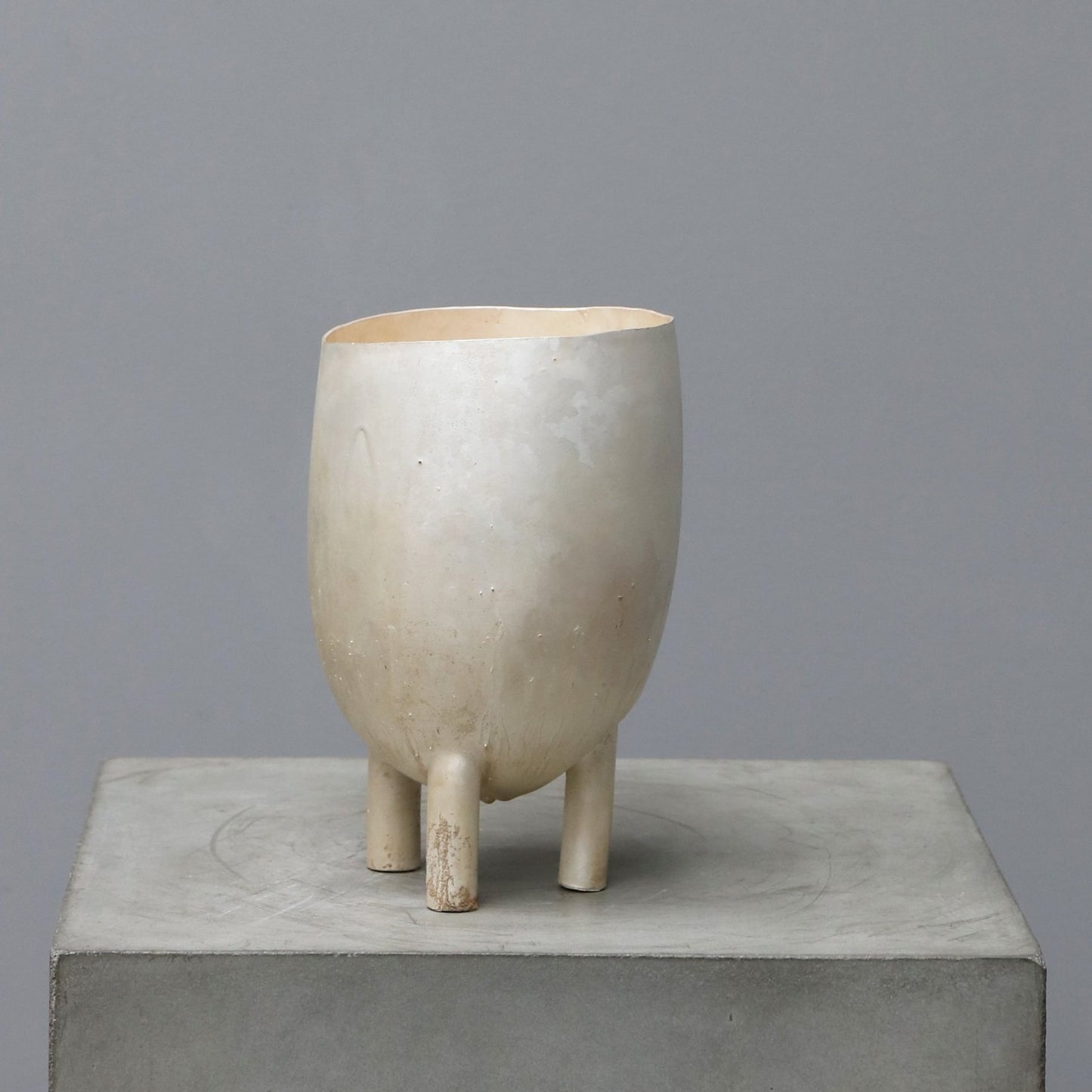 Fine silver vessel by the german artist Peter Bauhuis