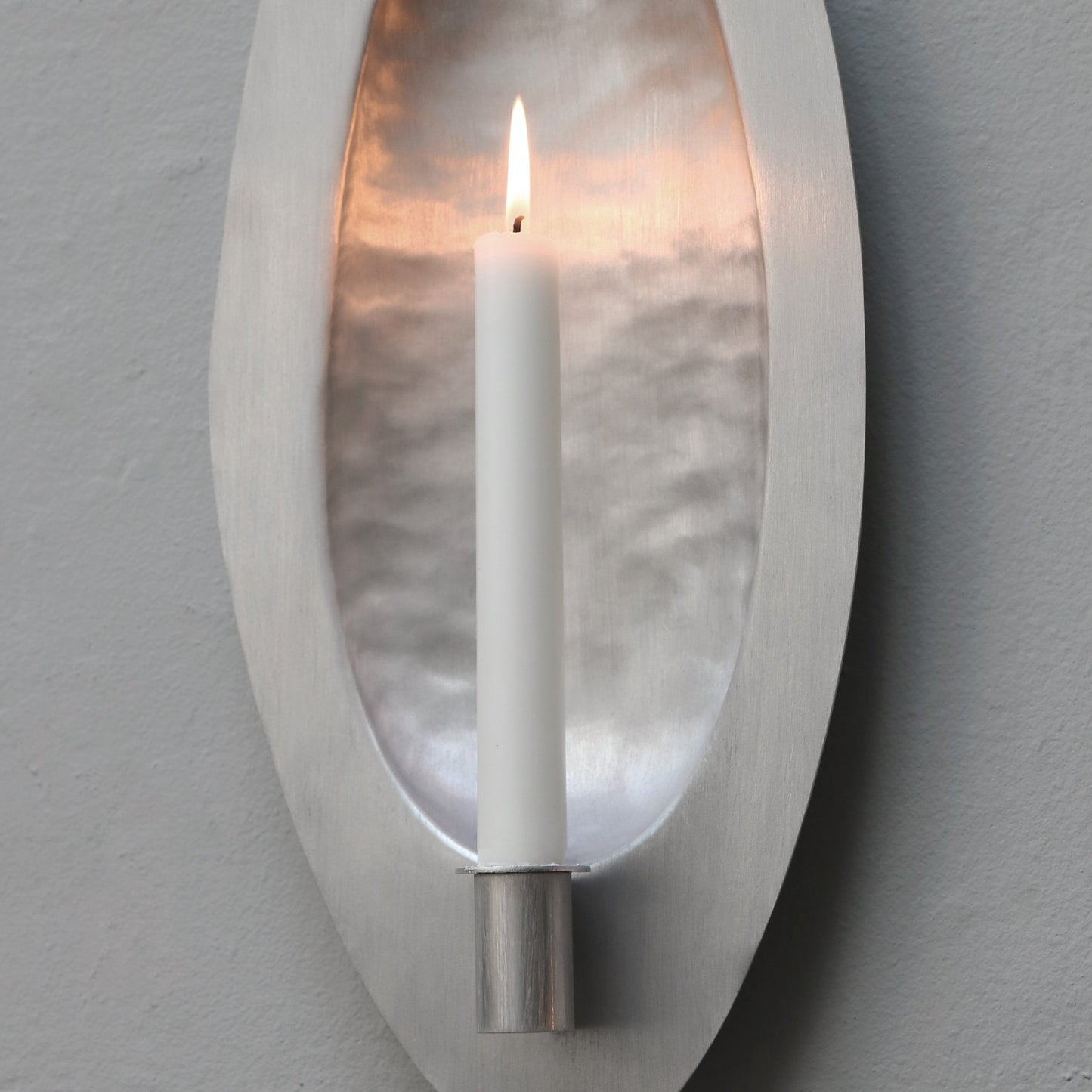 Reflecting Flame I - ed.VI by Christian+Jade