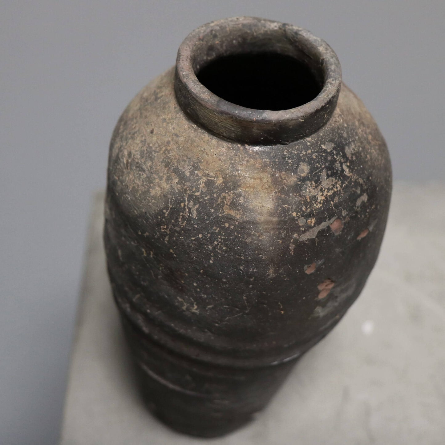 detail of shipwreck vase