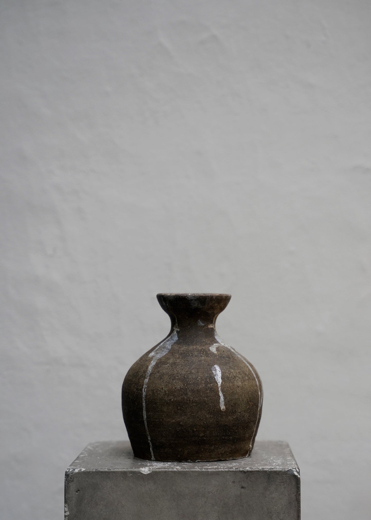 Alte asiatische Weinflasche Nr. 4