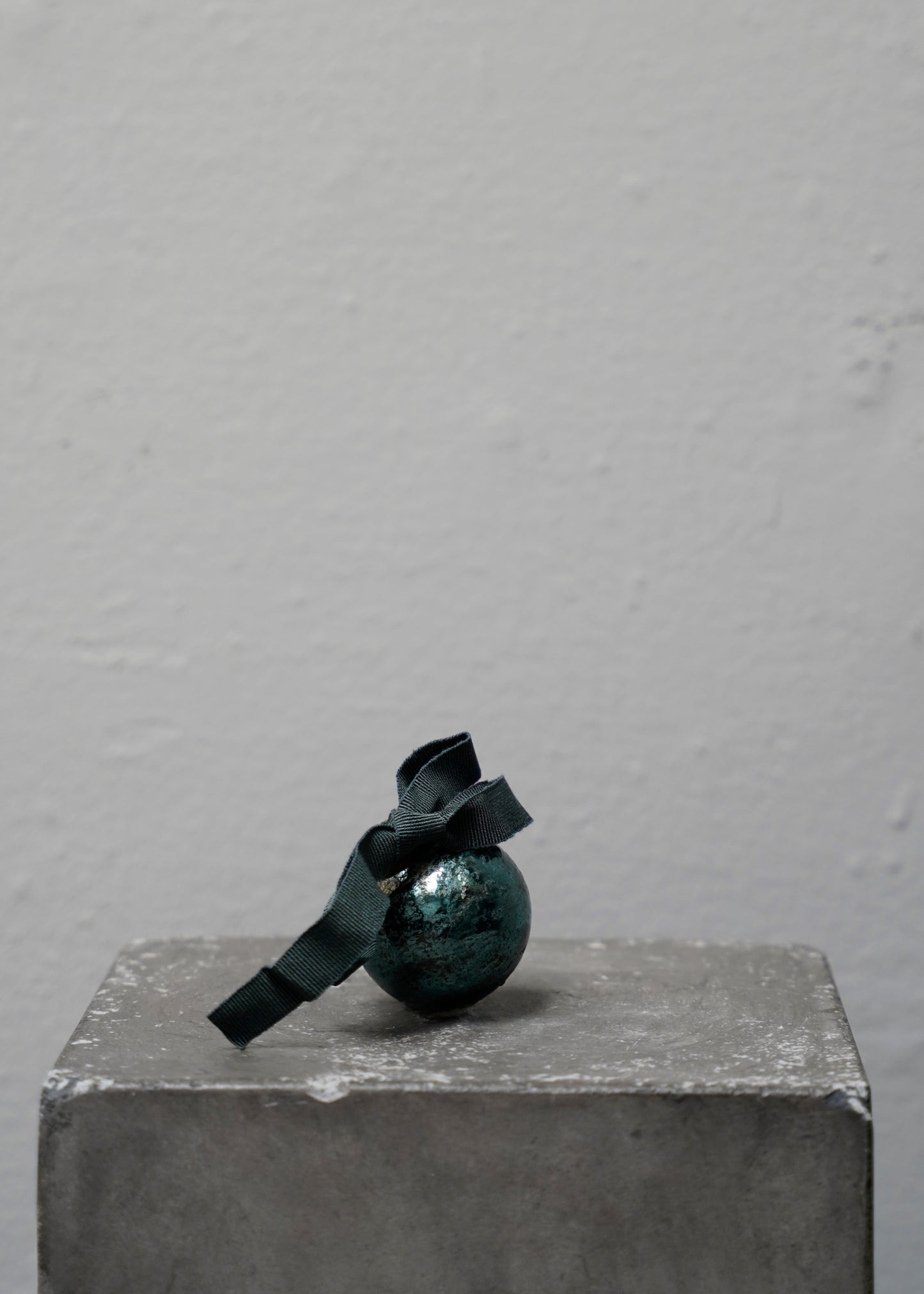 Enameled Bauble Peacock - X-Small