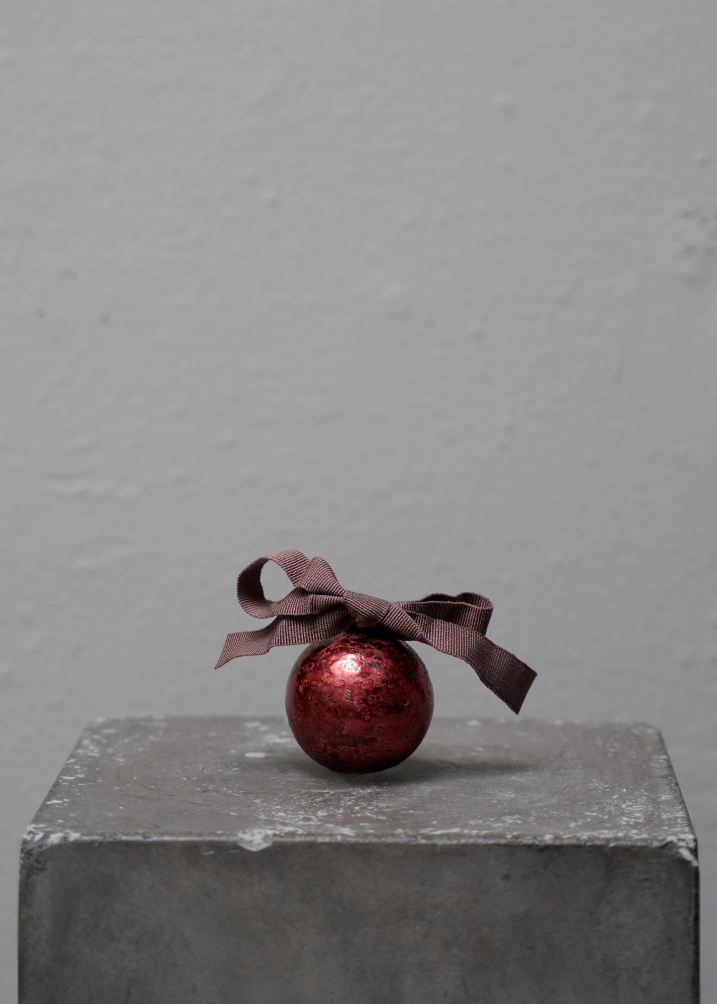 Enameled Bauble Red - X-Small