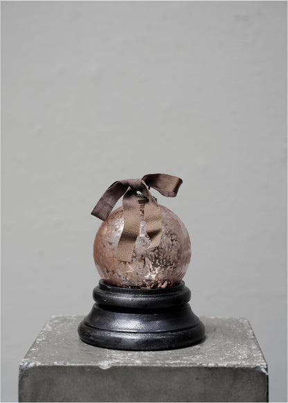 Bauble w. faceted leaves - Pink