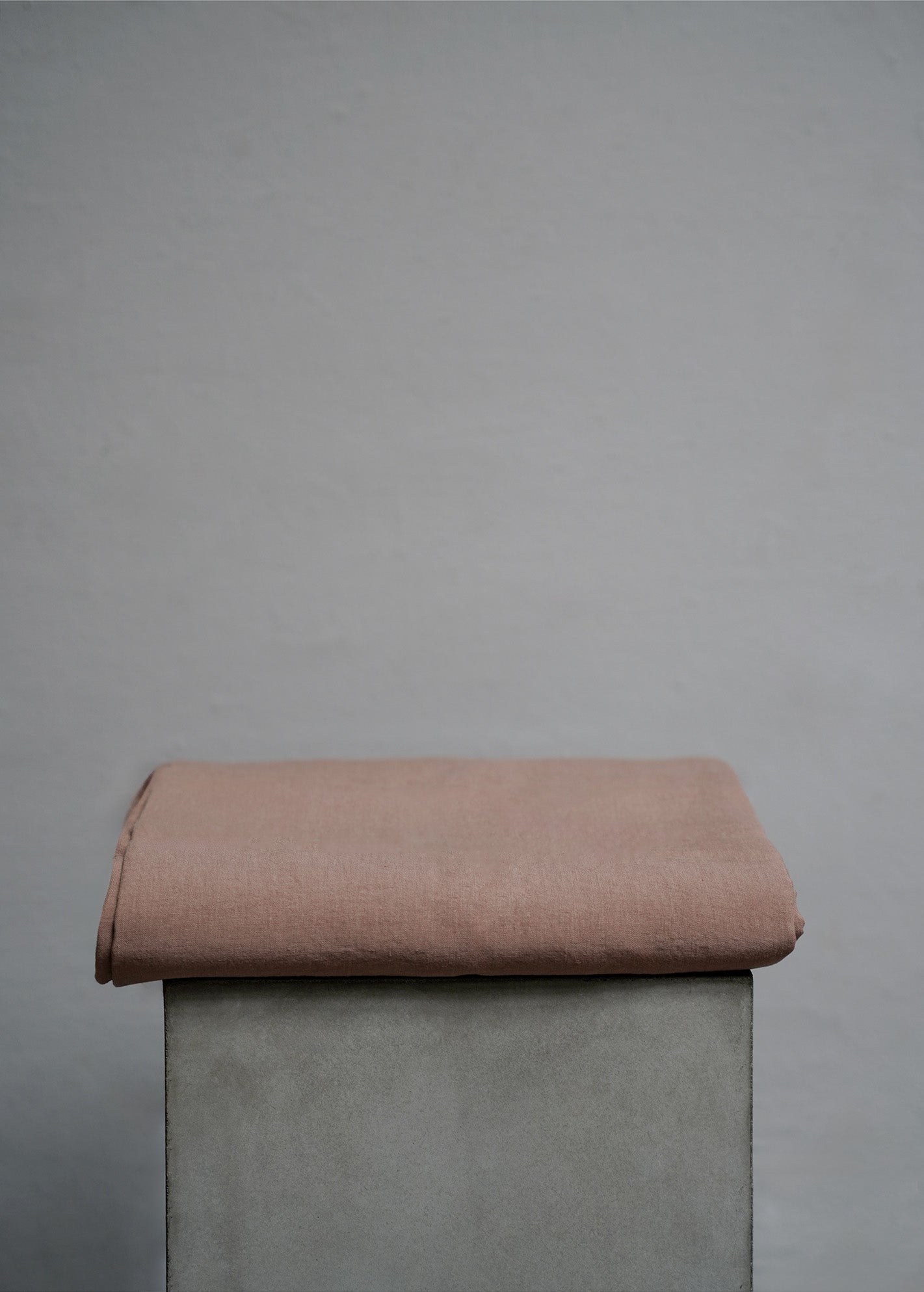 Linen Bedspread - Henne