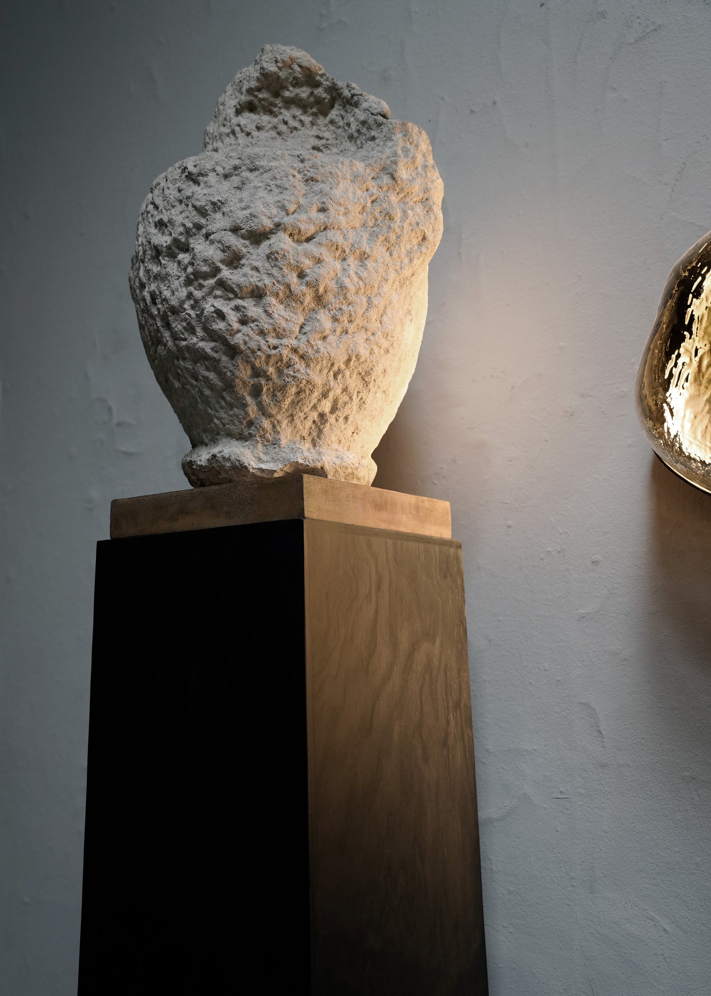 "COLUMN" von RICK OWENS FURNITURE