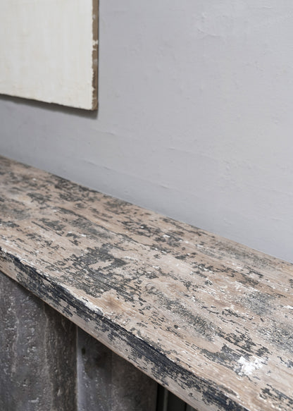 CONSOLE TABLE