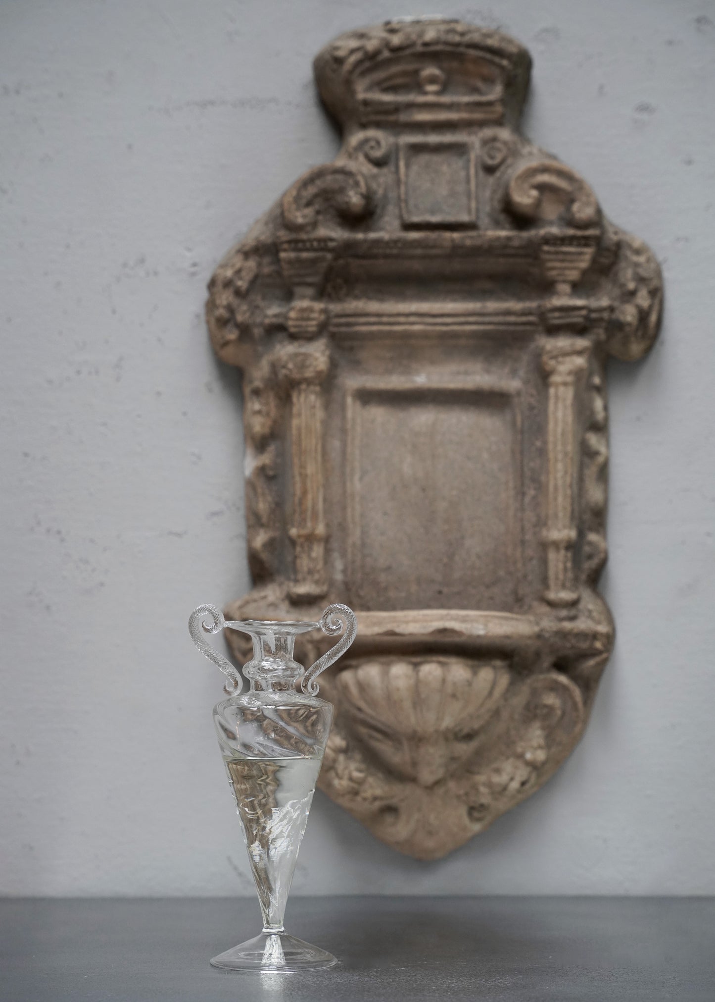 Mouth blown glass vase with handles - Tall