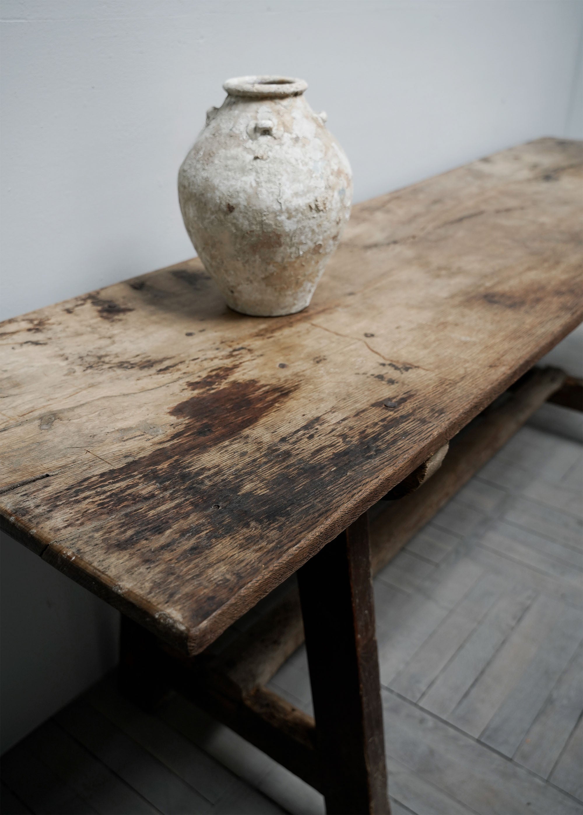 Italian Trestle Table – Studio Oliver Gustav
