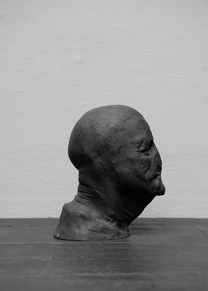 "BRONZE HEAD" BY KAARE GOLLES