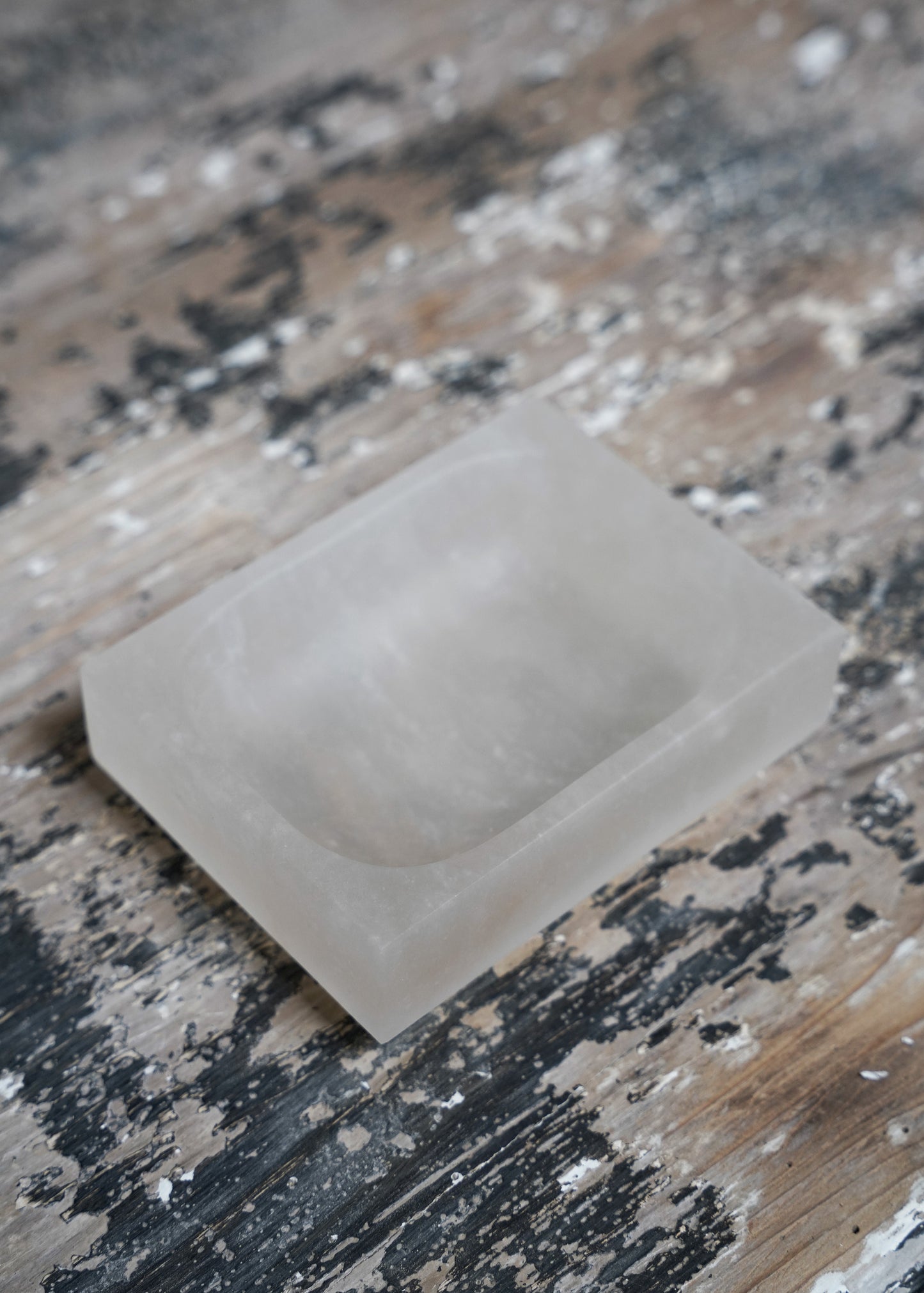 „Caro XS Seifenschale aus Alabaster“ von Michaël Verheyden