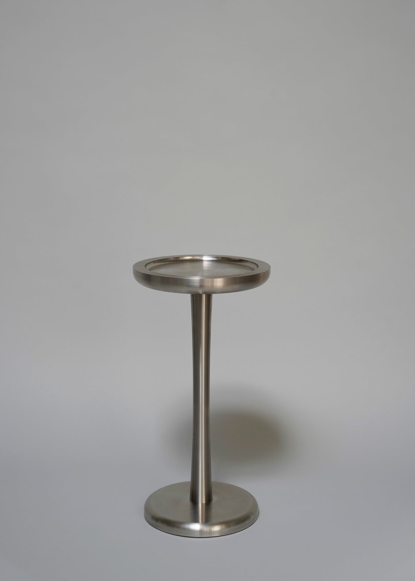 "GY SIDE TABLE" BY MICHAËL VERHEYDEN