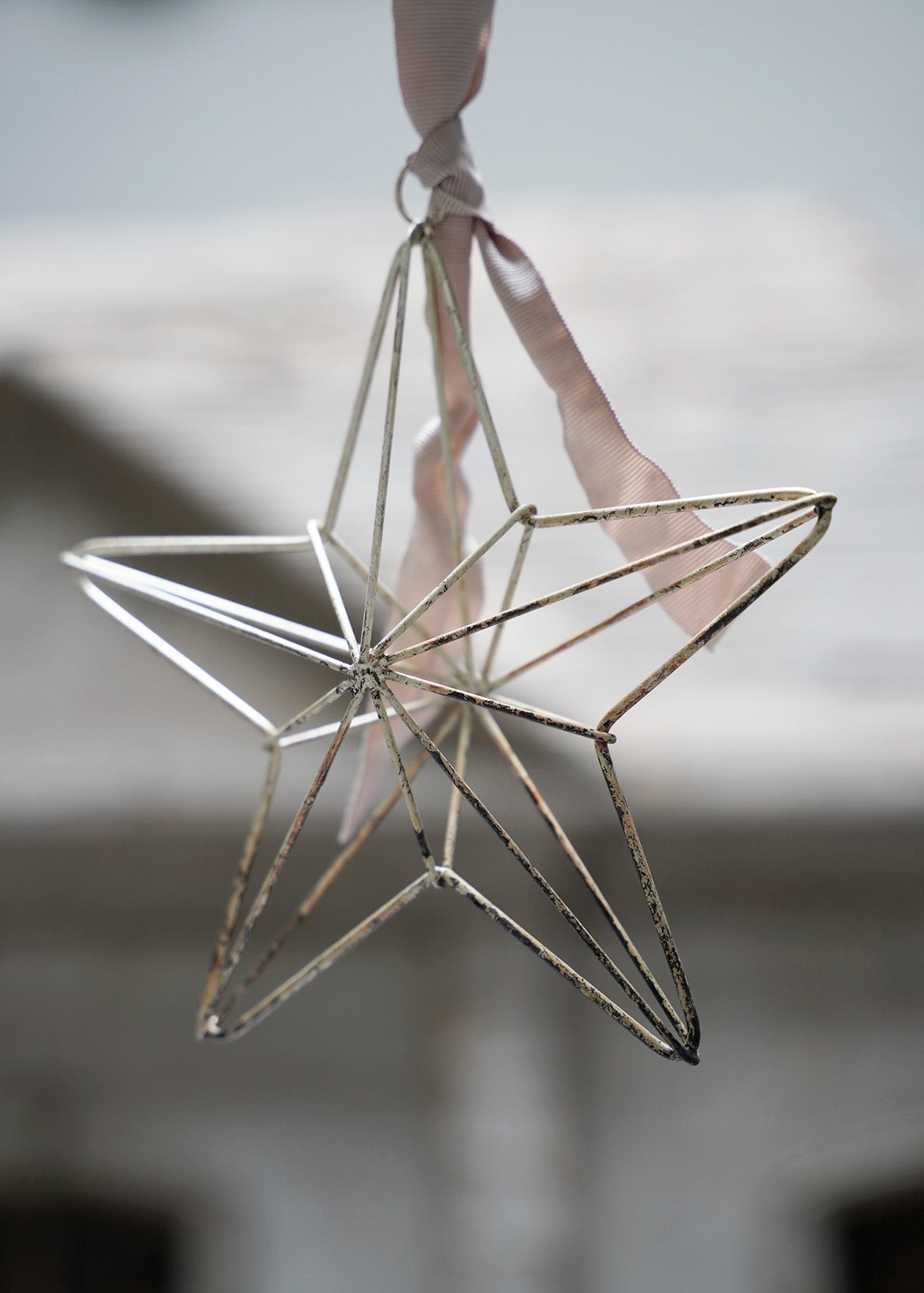 Metal Star Small - Pink Ribbon