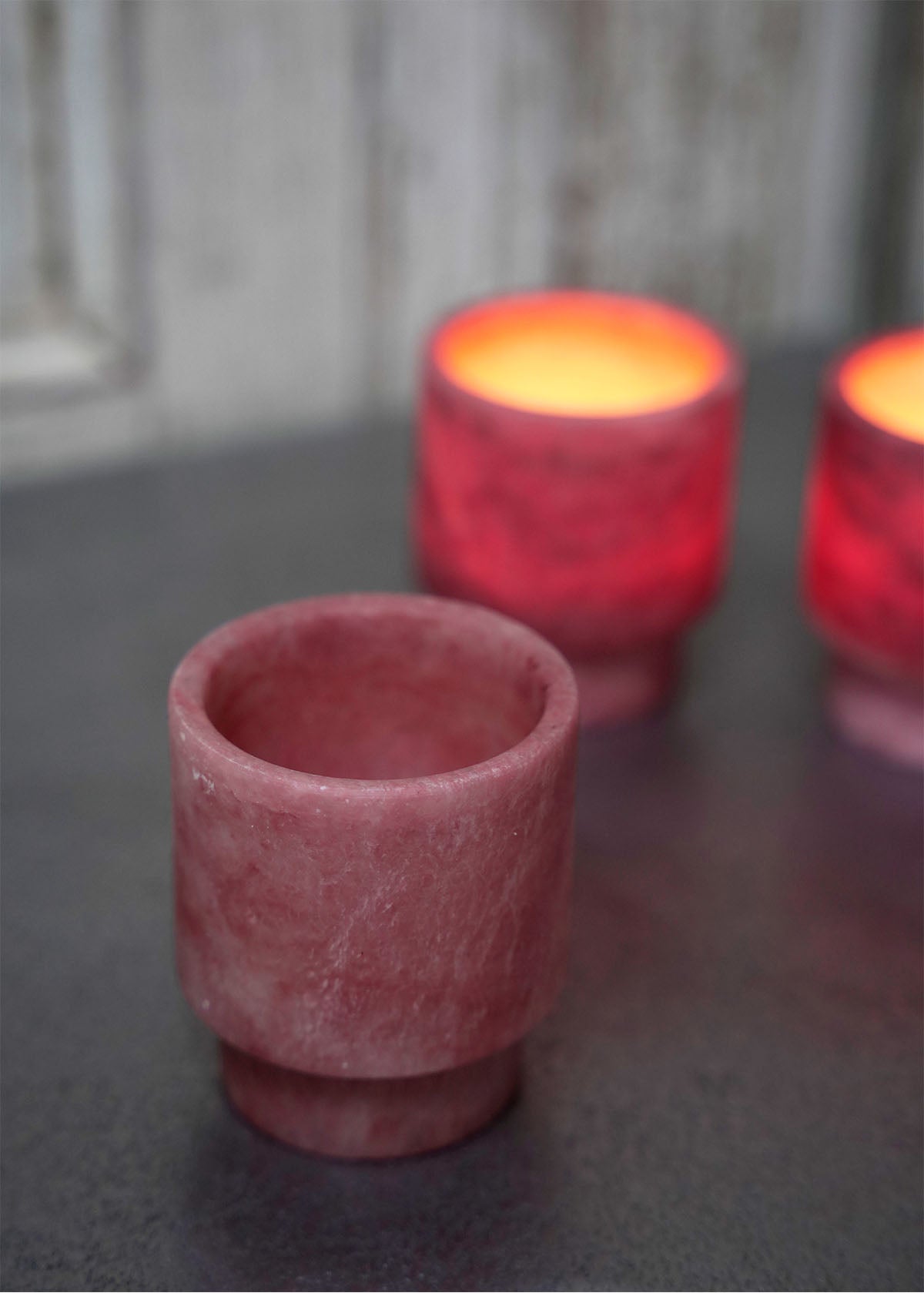 Tealight pink alabaster by Michaël Verheyden