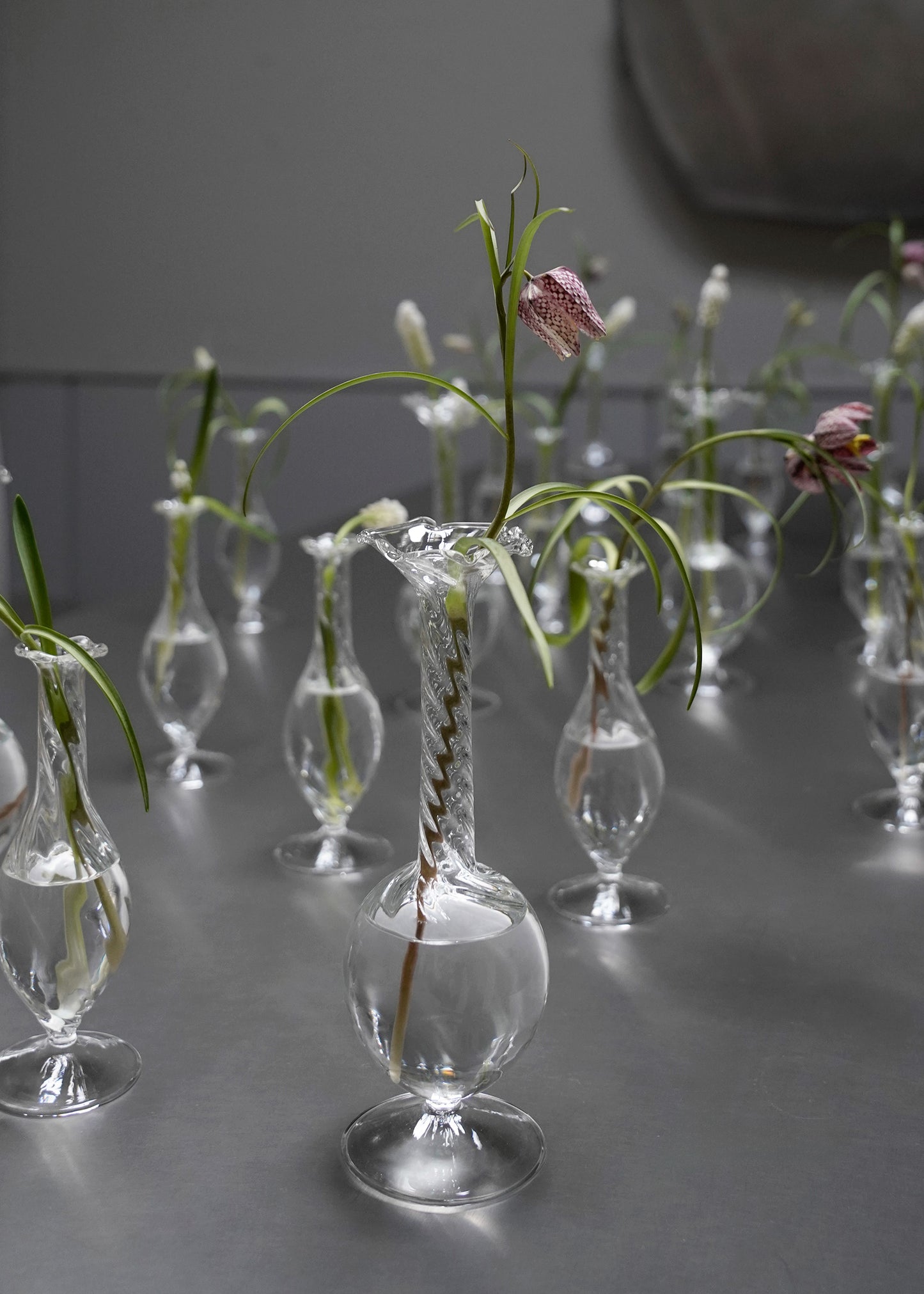 Twisted glass vases - Small/Large