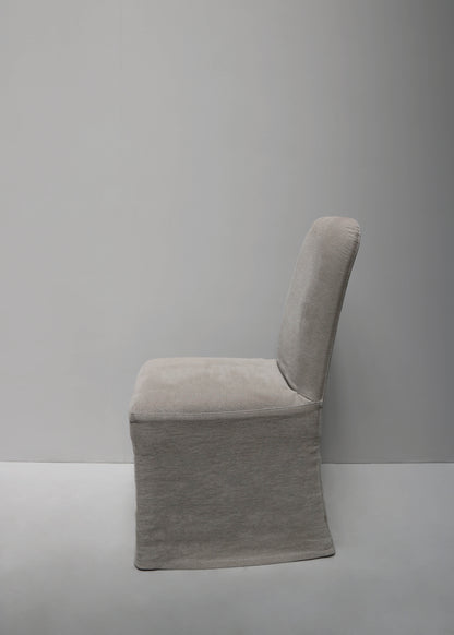CLASSIC DINING CHAIR BY OLIVER GUSTAV