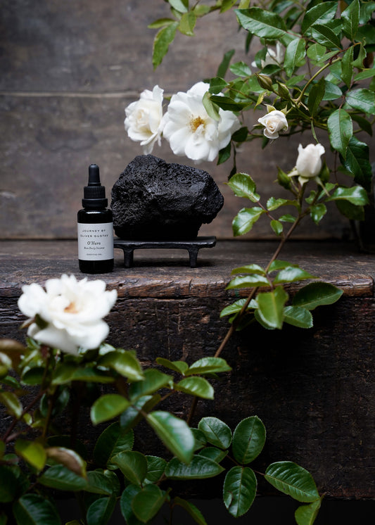 "O'Hara" Potpourri on iron stand