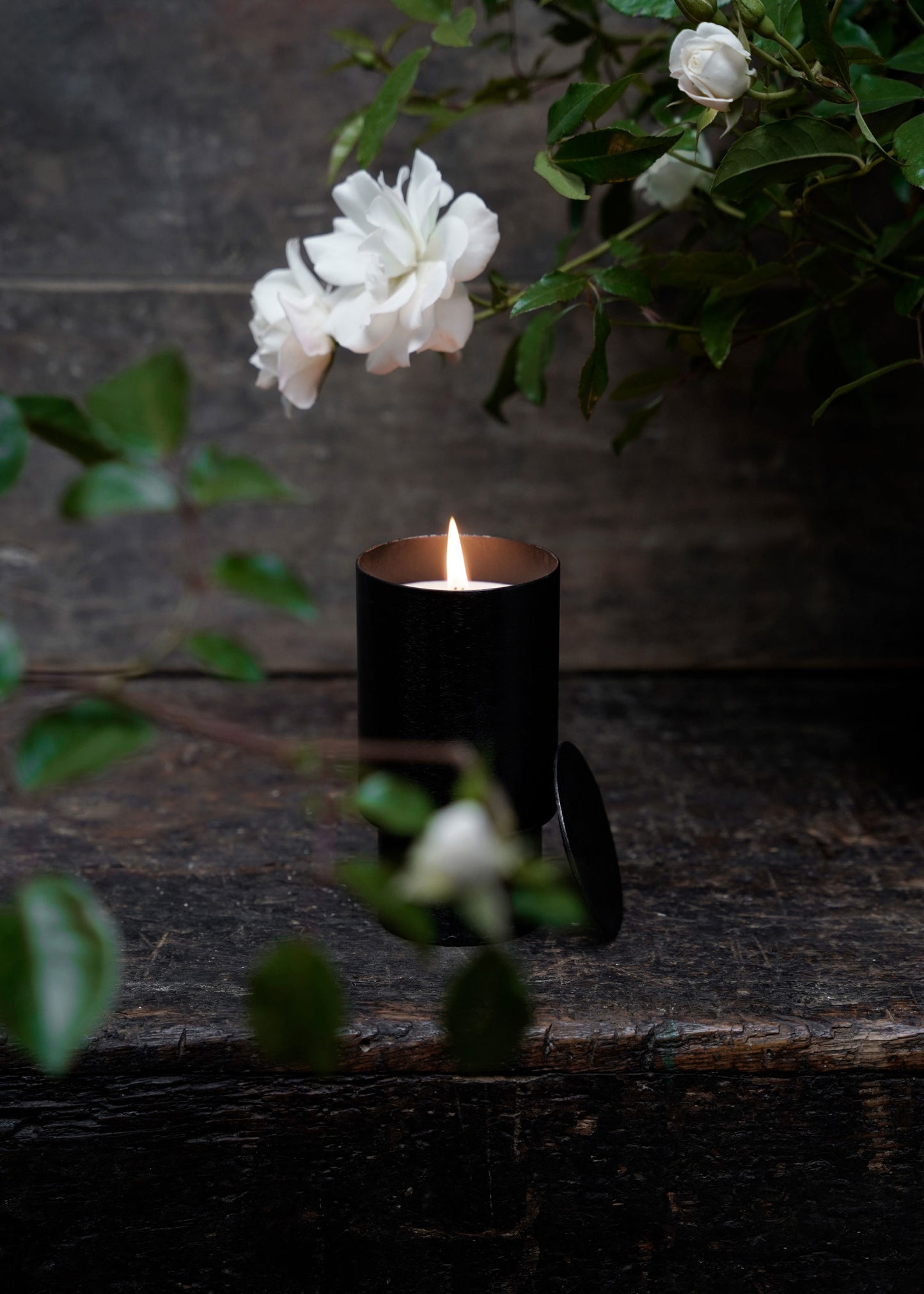 "O'Hara" Scented Candle in Iron Vessel