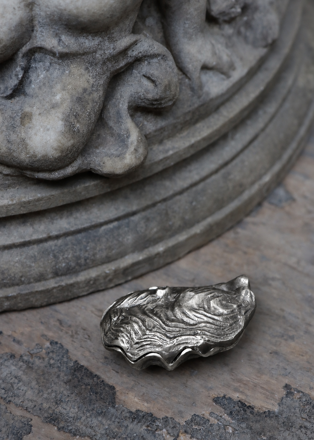 Silver-plated Oyster