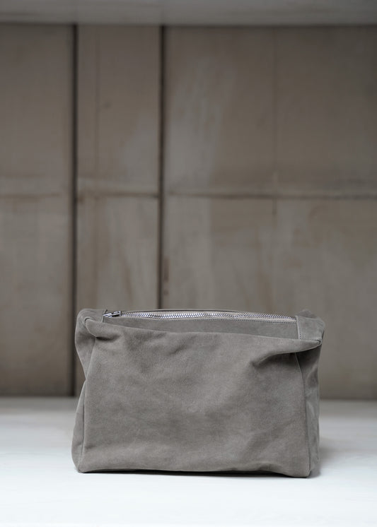 Suede Pouch small - brown w. brown zipper
