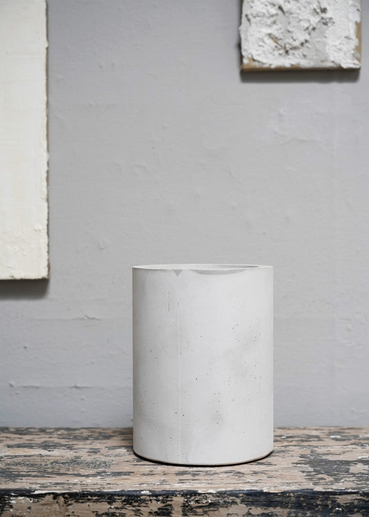 VA Vase in Concrete by Michaël Verheyden