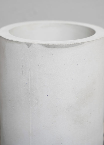 VA Vase in Concrete by Michaël Verheyden