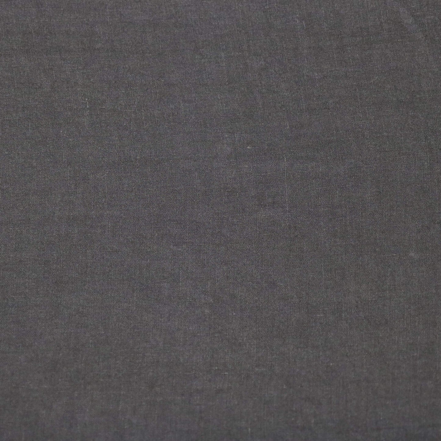 Bedsheet in linen from Society Limonta color Anthracite dark grey