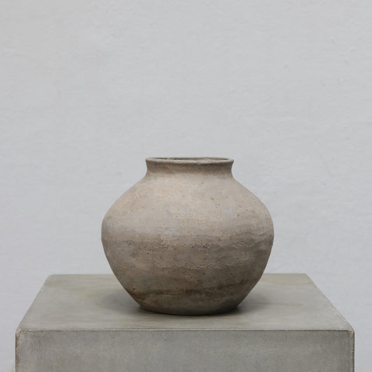 Jar in clay