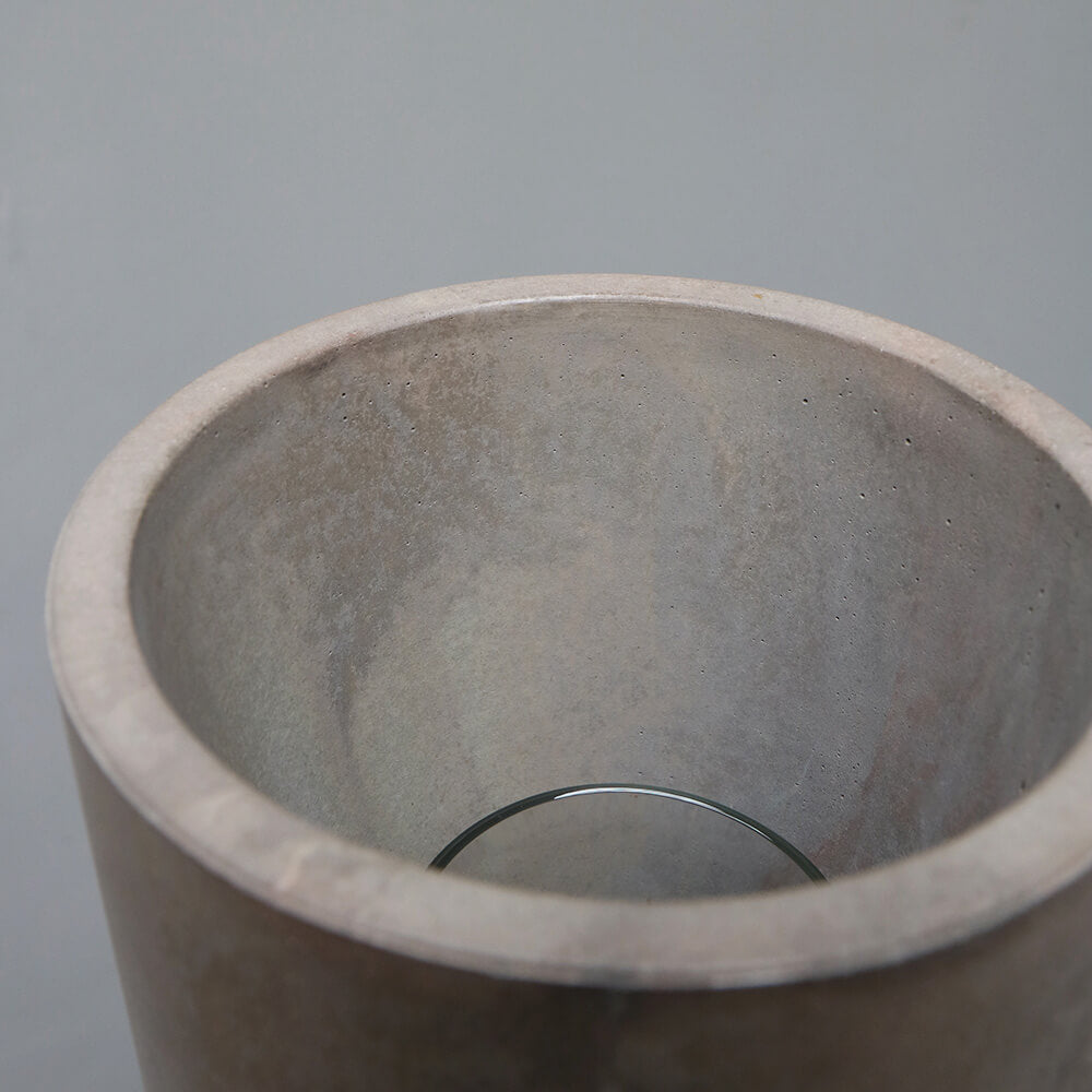 Concrete vase in grey color by michael verheyden at Studio Oliver Gustav