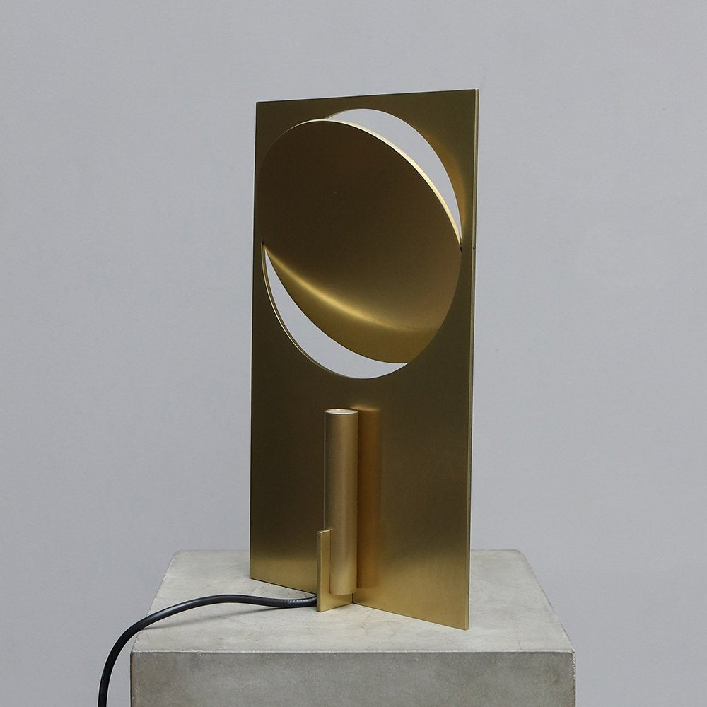 Manu Bano Brass table lamp