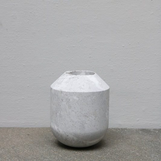 Vasque Medium Vase in Marble by Michaël Verheyden